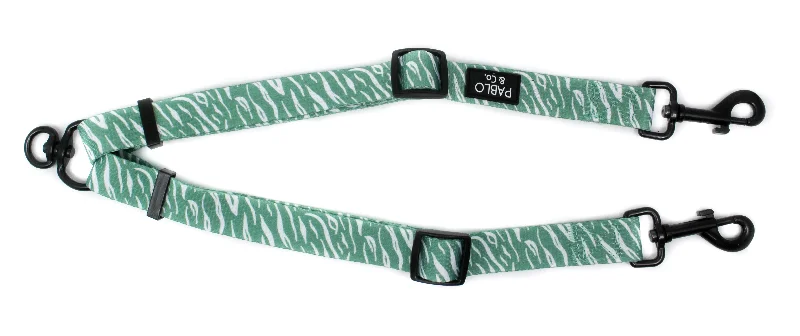 remove dead hair and dandruff, and promote pet skin health.Green Zebra: Adjustable Leash Splitter